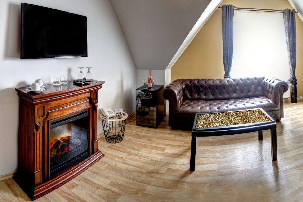Penzion Tillerova Vila Lázně Bohdaneč المظهر الخارجي الصورة