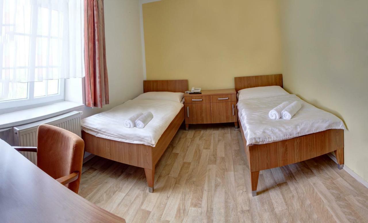 Penzion Tillerova Vila Lázně Bohdaneč المظهر الخارجي الصورة